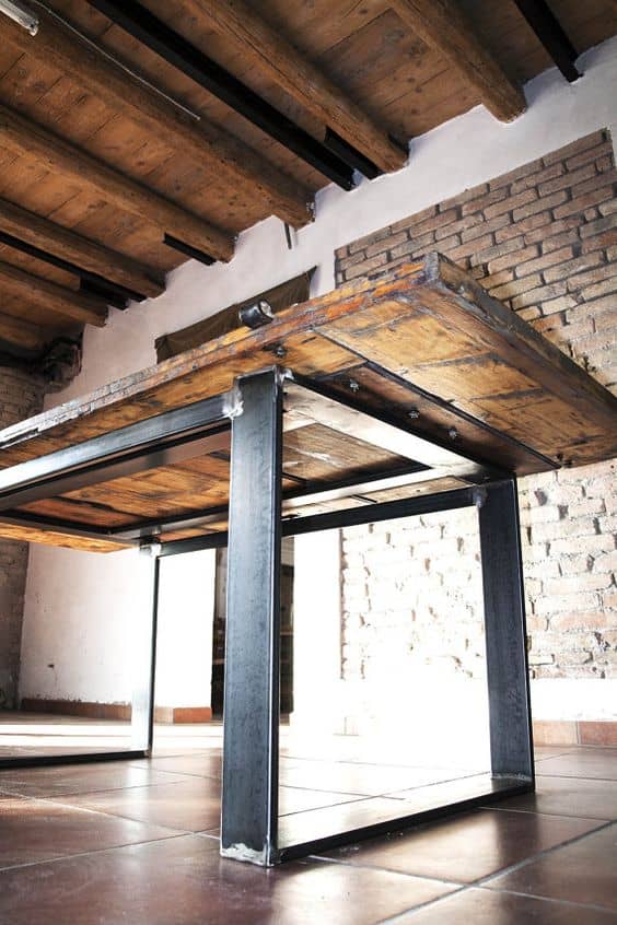 Arredamento rustico moderno legno e ferro