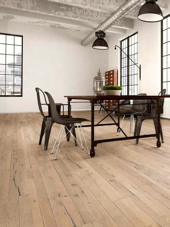 pavimento in legno interno