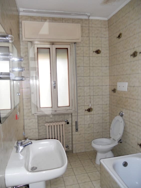 Bagno vecchio